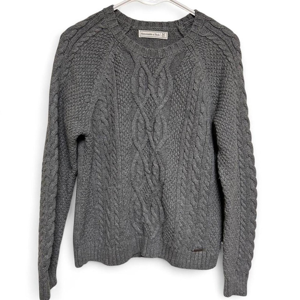 Abercrombie preppy gray cable knit sweater